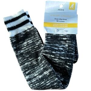 NWT⭐️ARDENE💫 Women’s Black/White Over-The-Knee Socks 🧦